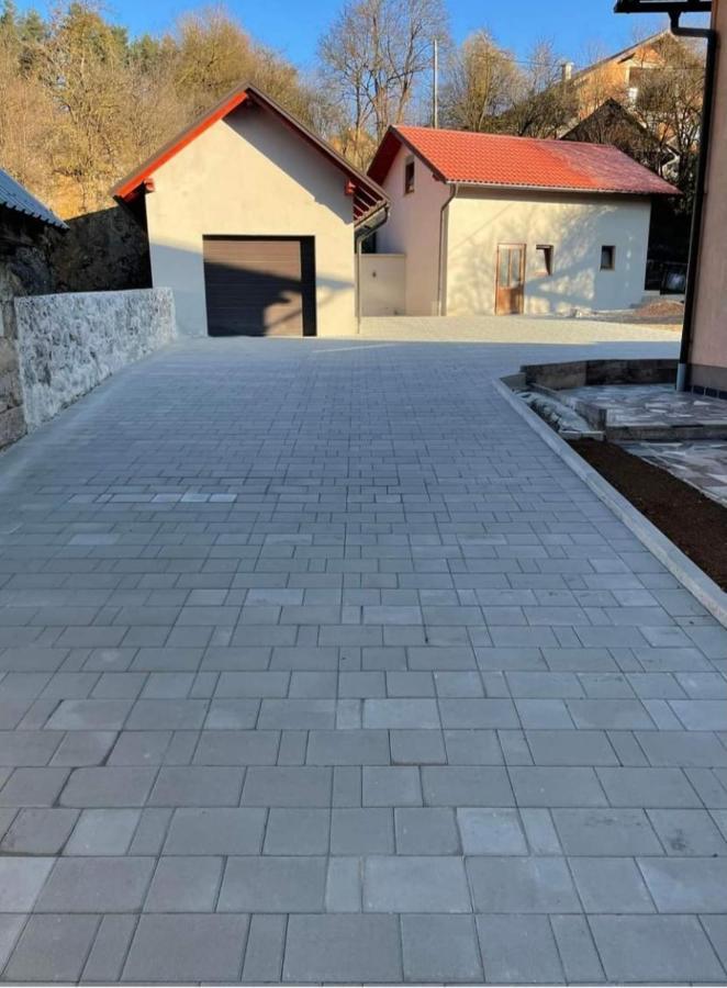 Studio Apartman Kika Otočac Εξωτερικό φωτογραφία