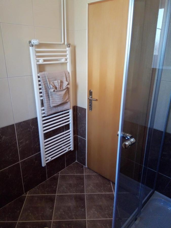 Studio Apartman Kika Otočac Εξωτερικό φωτογραφία